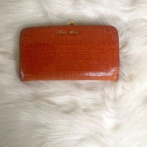 Authentic MIU MIU Croc Embossed Kisslock Wallet 197A